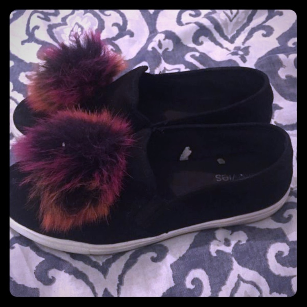 Fury cute shoes 👟